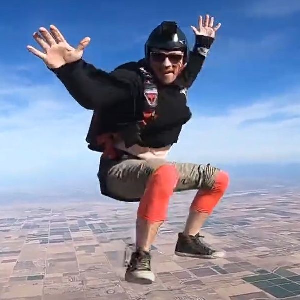 Skydiving in Arizona