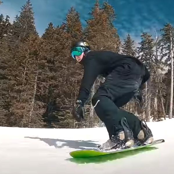 Snowboarding - Skiing